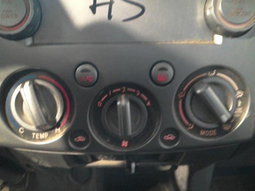 Commande chauffage mazda 50 - commande, bt