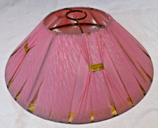 Ancien abat jour plafonnier à ruban rose. Objet d'occasion collection.