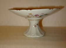 B) ANCIENNE COUPE A FRUIT EN PORCELAINE NON SIGNEE. A IDENTIFIER.