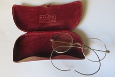 Anciennes Lunettes Cerclées Métal avec étui métal/17