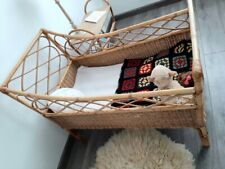 Lit Bebe Vintage En Rotin Et