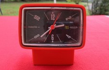 Réveil vintage Jaeger Transistor en bon état de fonctionnement.