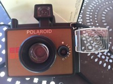 Ancien Appareil Photo POLAROID