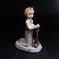 Figurine statue communiante