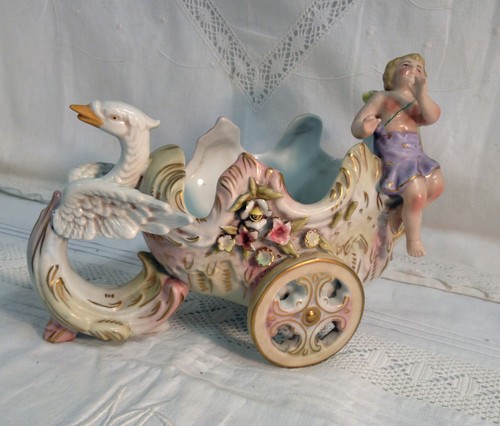 Sujet porcelaine le cygne - le,