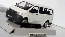 VOLKSWAGEN MINIBUS T5 BLANC