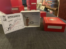 Figurine pixi Gaston déguisé en cheminée