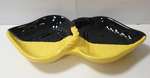 Plat avec anse faience noire