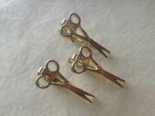 COIFFURE, COIFFEURS: LOT DE 3 PINCES FORME CISEAUX POUR DÉCORATION DU SALON