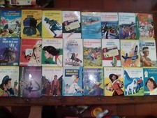 Lot De 81 Livres Bibliothèque