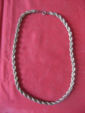 ++"512.1"  Collier Torsadé