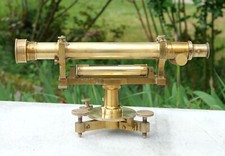 Niveau d'égault Charles à Paris ANTIASSELANNES Niveau optique à bulle XIX