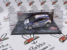 Die Cast " Ford Fiesta S2000 RMC 2010 Hirvonen " 1/43 (48)