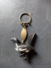 PORTE CLÉ PIE QUI CHANTE