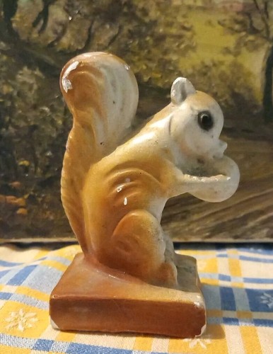 Figurine écureuil plâtre - figurine,