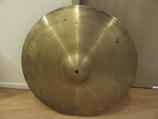 Cymbale à rivets vintage