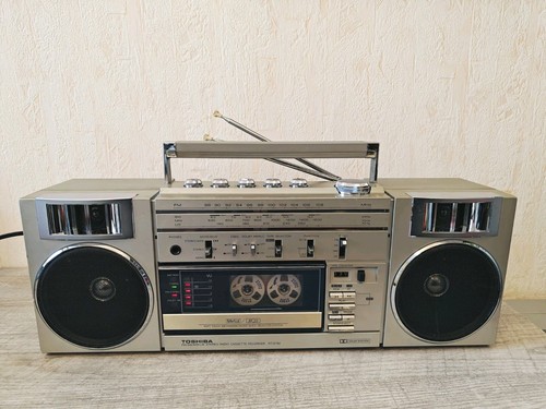 Boombox ghettoblaster toshiba - ghettoblaster,