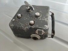 ANCIENNE CAMÉRA PATHÉ 9,5 AVEC SA BOÎTE A FILM