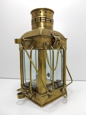 Lanterne de bateau en laiton