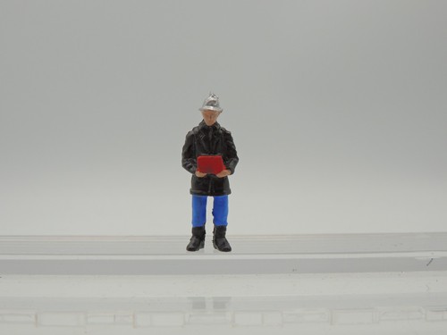 Models figurine pompier - f.f.models,