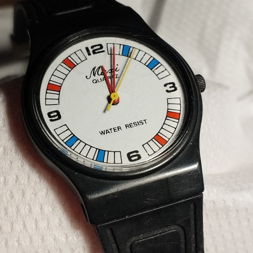 Montre maxi quartz pile - montre,
