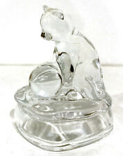 Ancien petit chat en  Cristal