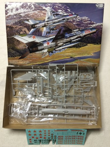 Fujimi 35107 mig 21mf - 1/72, :