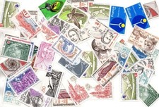 FRANCE.LOT DE 100 TIMBRES à