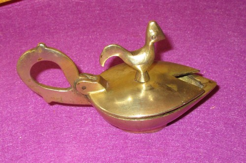 Ancienne lampe huile en - huile,