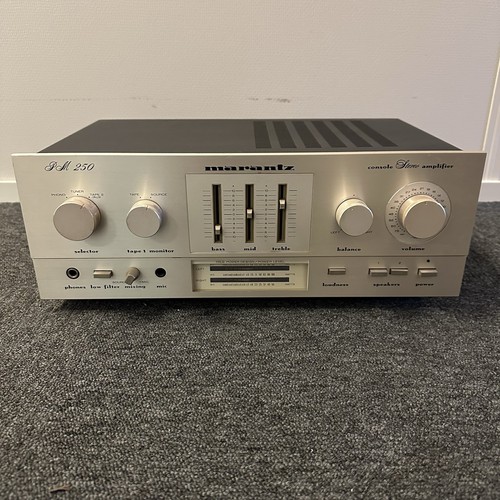 Amplificateur stéréo console