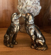 Statuettes chiens en régule