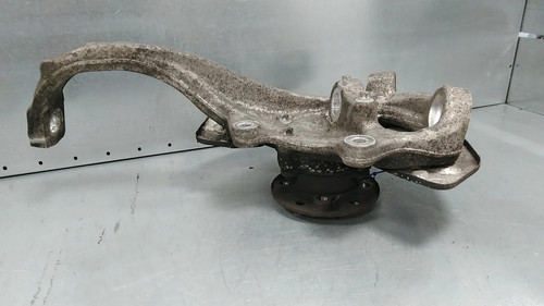 Fusee avant gauche - fusee,