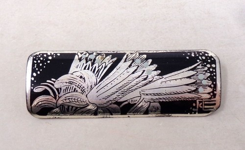 Broche ancienne celluloid - en,