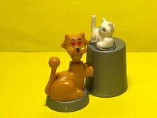 L30  - KINDER 2001 -  Chats et poubelle K01 9