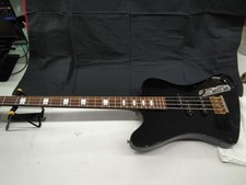 Guitare basse électrique