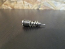 Vis de richesse de carburateur