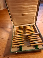 MENAGERE , COFFRET 22 COUTEAUX