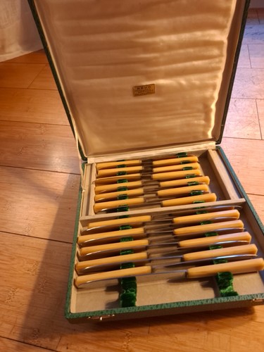 Menagere coffret 22 couteaux - menagere,