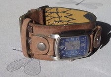 Bracelet Montre FOSSIL. Cuir. 4 x 24cm. Montre collection