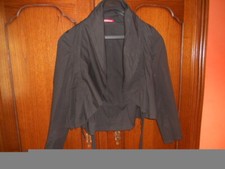 petite veste noire originale