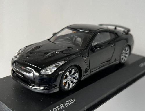 Nissan gtr noire 2008 - gtr,