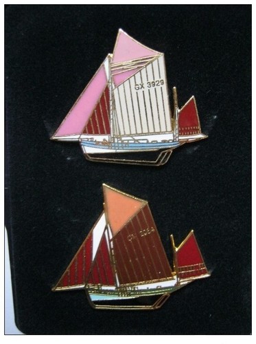 Coffret broches vieux - broches,
