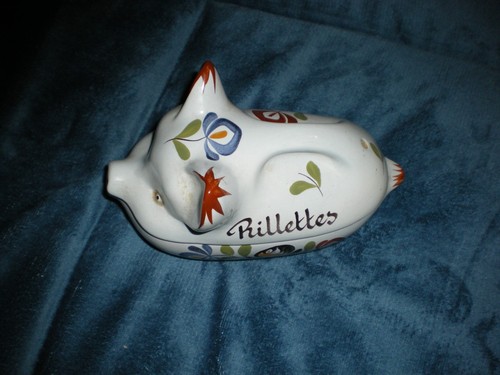 Une terrine faience en - en,