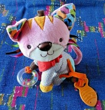 FB2/ DOUDOU  PELUCHE D'ACTIVITES CHAT SKIP HOP 20 CM TBE