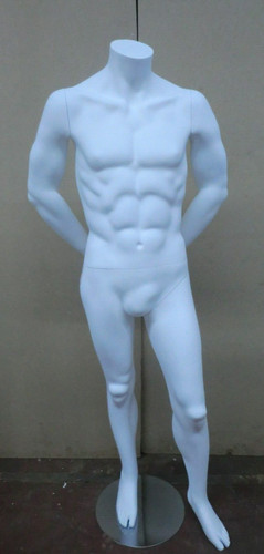 Mannequin vitrine poupée - vitrine,