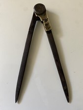 Compas En Fer Forgé Et Laiton