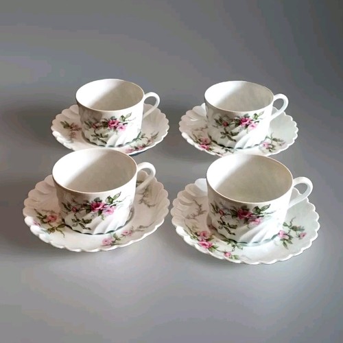 Anciennes tasses en - 4,