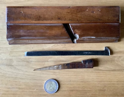 Outils anciens beau rabot - beau,
