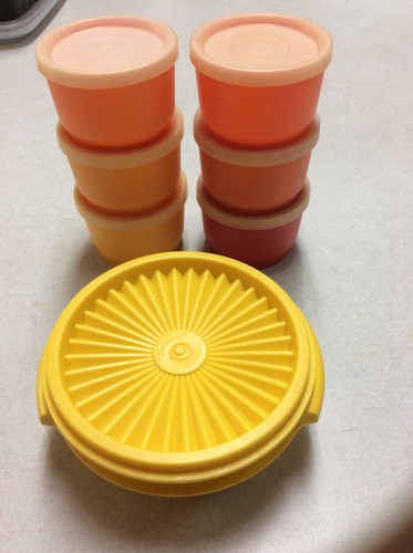 Tupperware lot