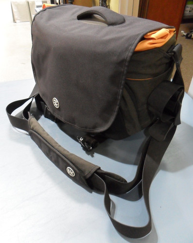 Crumpler camera gadget - crumpler, camera/gadget